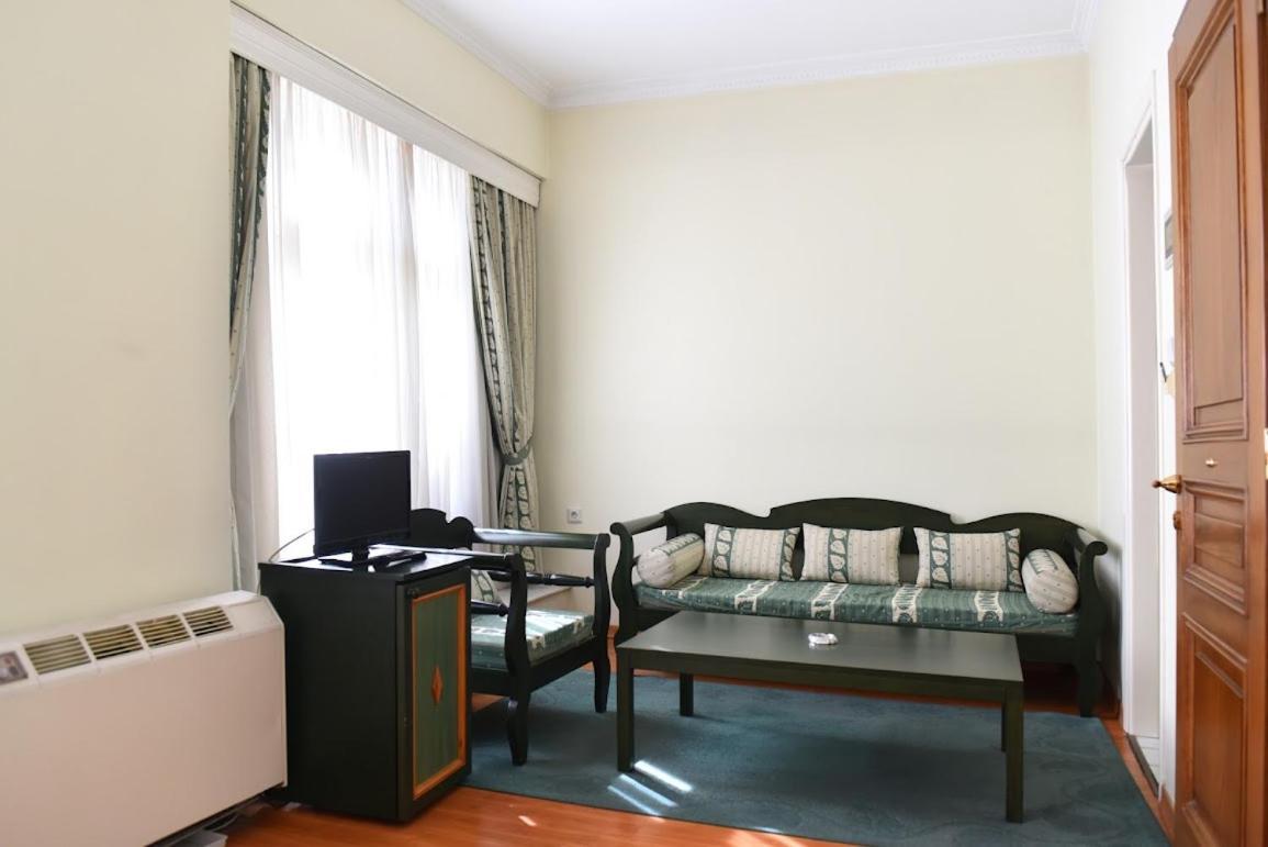 קסטוריה Aiolis Hotel מראה חיצוני תמונה