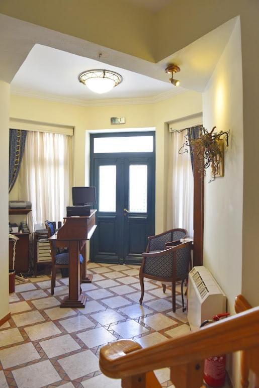קסטוריה Aiolis Hotel מראה חיצוני תמונה