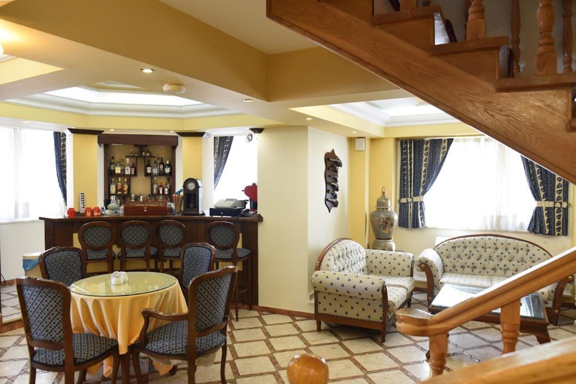 קסטוריה Aiolis Hotel מראה חיצוני תמונה